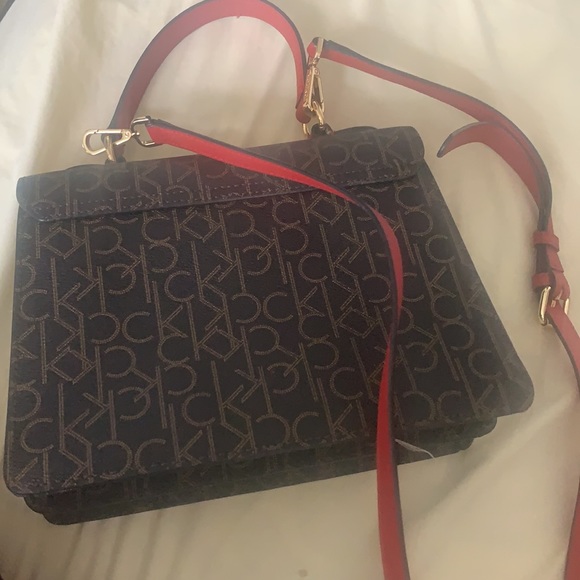 Crossbody Purse - Picture 3 of 4